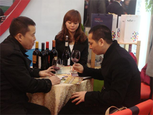 “納新紅酒”成都招商圓滿完成