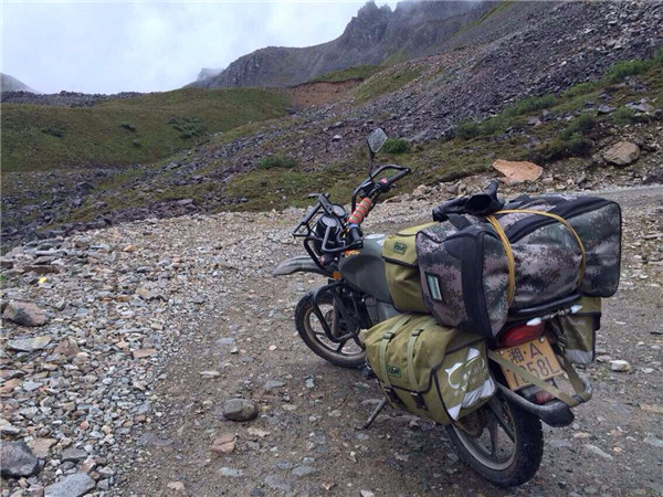 觸動(dòng)心靈—摩旅戰(zhàn)士進(jìn)藏記