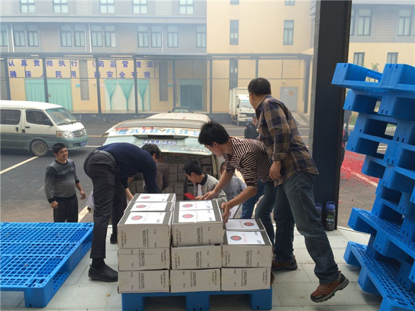 【資訊】納新部分紅酒產(chǎn)品移新恒溫庫工作順利完成