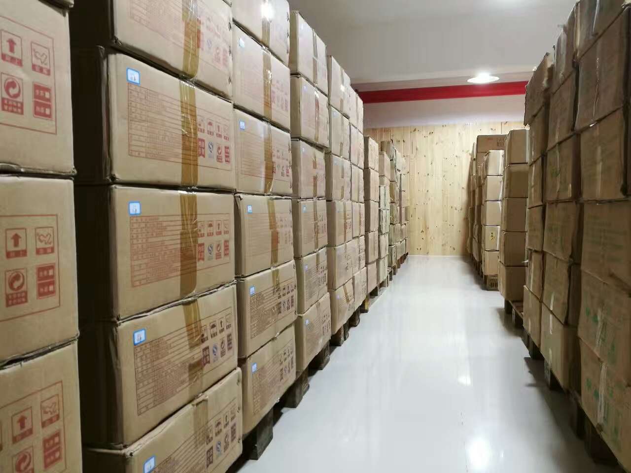 【資訊】納新新茶葉倉(cāng)庫(kù)逐漸整理完畢