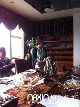 禮儀介紹——名片遞送