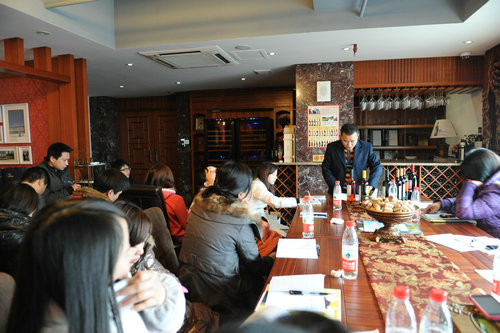 講述紅酒營(yíng)銷(xiāo)